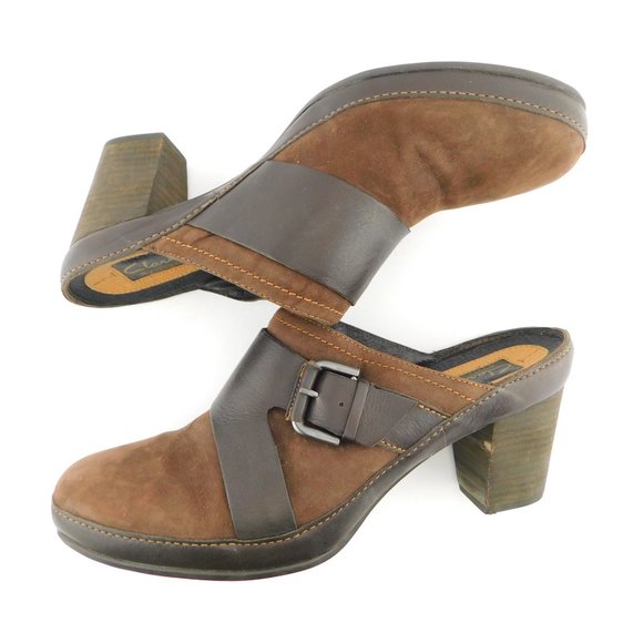 CLARKS Artisan Brown Leather Buckled Slip-on Block Heel Mules  9 - Picture 4 of 7